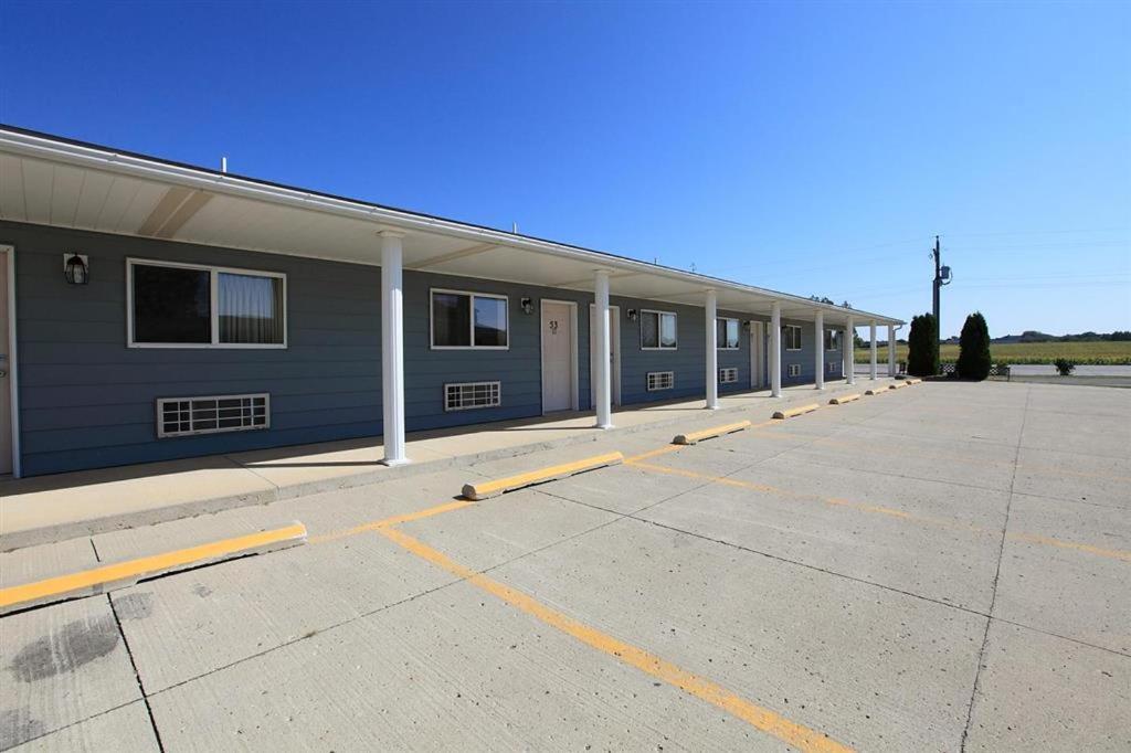 Americas Best Value Inn Suburban Emmetsburg Extérieur photo