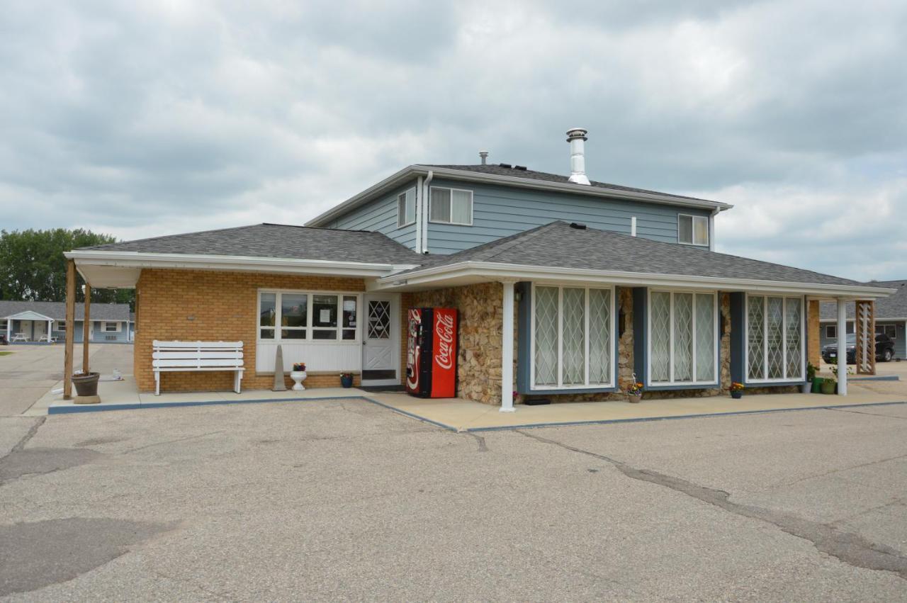 Americas Best Value Inn Suburban Emmetsburg Extérieur photo