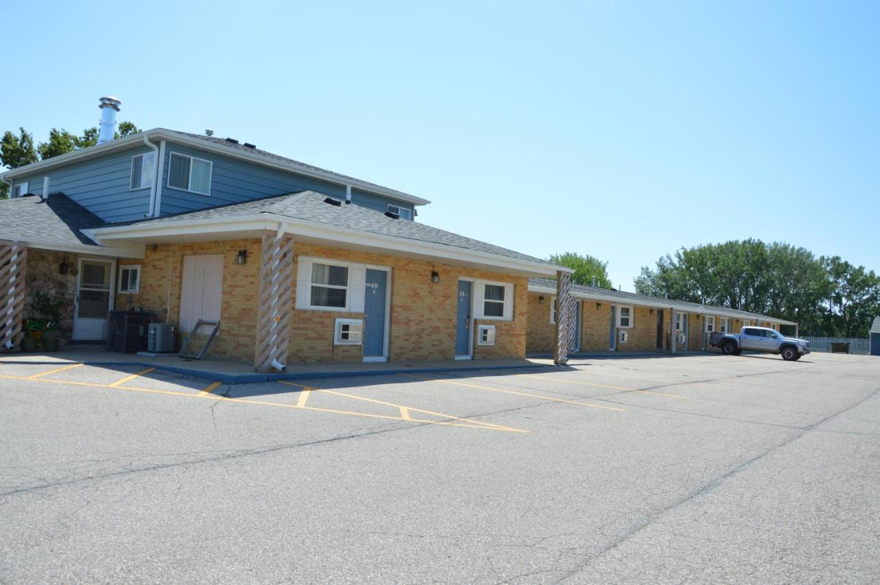 Americas Best Value Inn Suburban Emmetsburg Extérieur photo